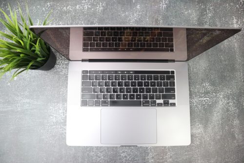 Apple Macbook Pro 16" 2019 i9 9980HK 64GB DDR4 512GB SSD Radeon Pro 5500M Sequoia notebook garanciával hibátlan működéssel - használt