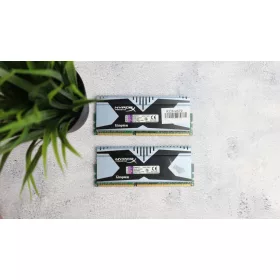   8GB Kingston Hyperx Predator 2400Mhz DDR3 memória garanciával hibátlan működéssel - használt