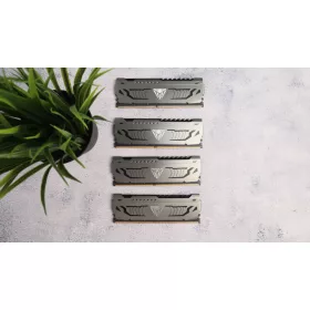   32GB Patriot Viper DDR4 4400MHz memória garanciával hibátlan működéssel - használt