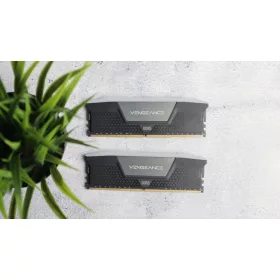   96GB Corsair VENGEANCE RGB DDR5 5600MHz memória garanciával hibátlan működéssel - használt