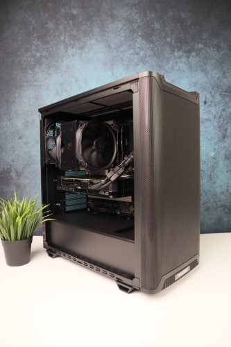 Gamer számítógép Gigabyte Z790 i7 14700KF 32GB DDR5 1TB SSD RTX 4070 Super 12GB Be Quiet! Pure Base 501 Corsair 750W - használt